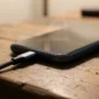 Чому телефон нагрівається під час зарядки: причини та що робити