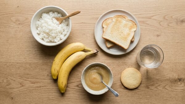 Що їсти при діареї дорослому: повний список продуктів і поради